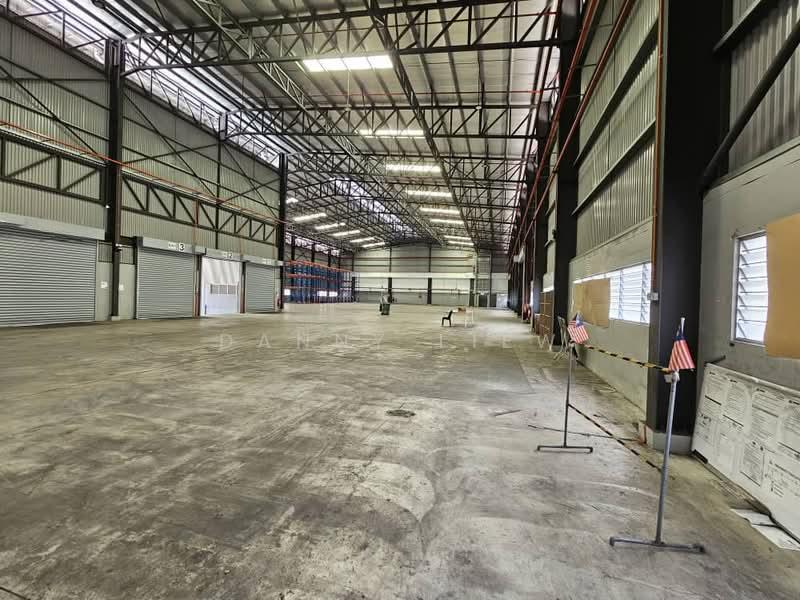 Detached Factory at Puchong Utama, 2000 Amp, 5 Tons near Subang, Shah Alam - 2