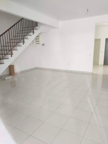 Ellis, Bandar Bukit Raja - 2