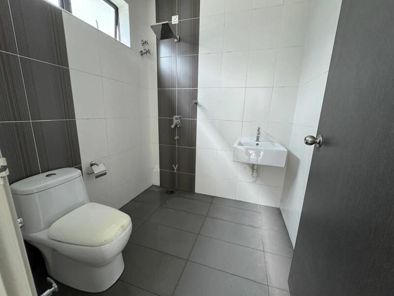 Semi-Detached House at Gerbang Meru Indah - 3