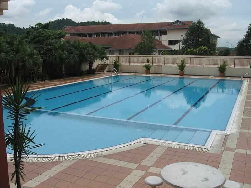 La Vista Condominiums - 2
