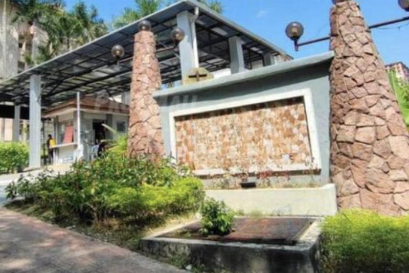 Indah Condominium - 1