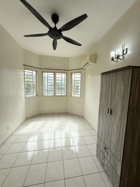 Puteri Bayu Apartment - 5