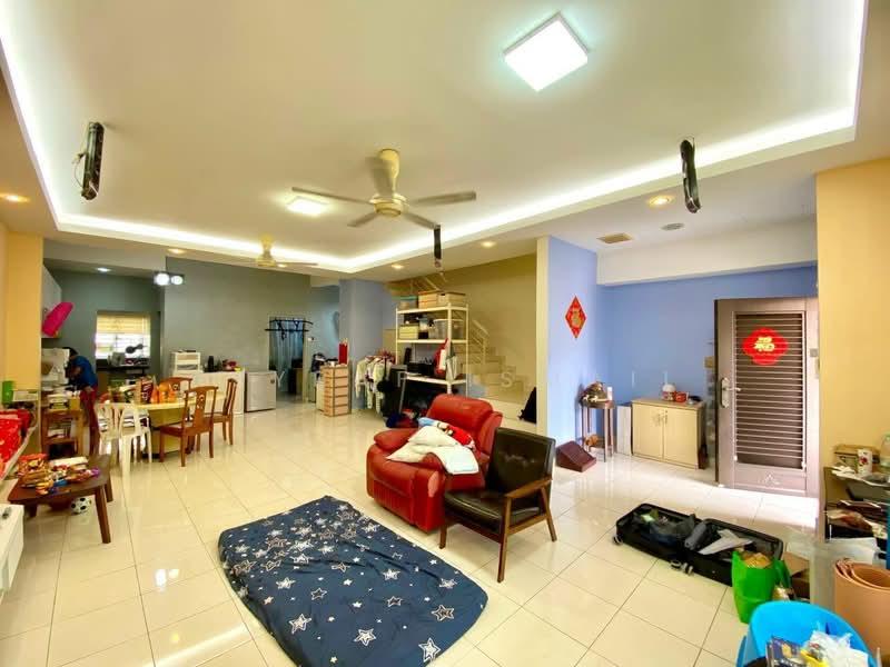 Fully Extended Gated Guarded Double Storey Taman Mutiara Indah 2 Bukit Puchong Facing South East - 4