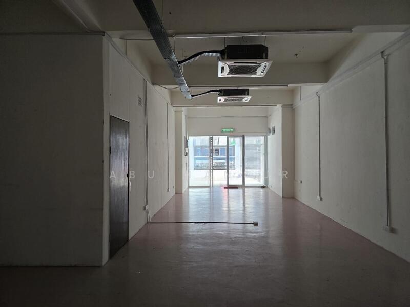 Savanna Lifestyle Shops Southville City - 4