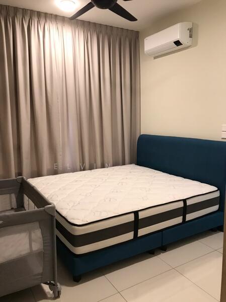 Riana South - 4