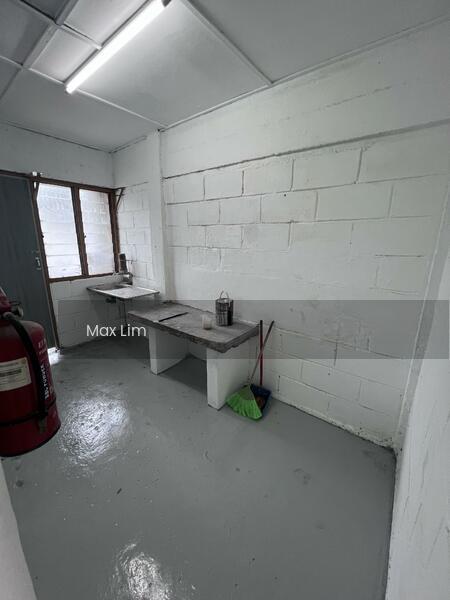 PKNS Flat Seksyen 16 - 4