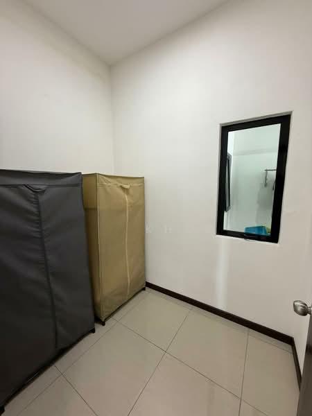 Molek Regency - 3