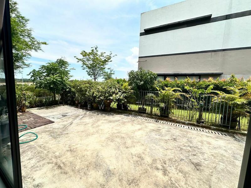 Emerald Residence Semi-D Type D - 3