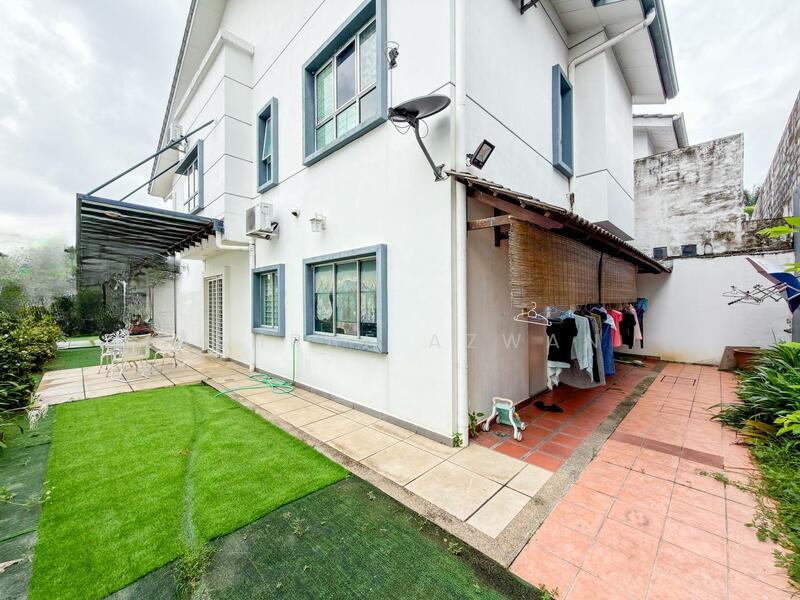 SEMI D DOUBLE STOREY TAMAN SAUJANA EMAS - 3