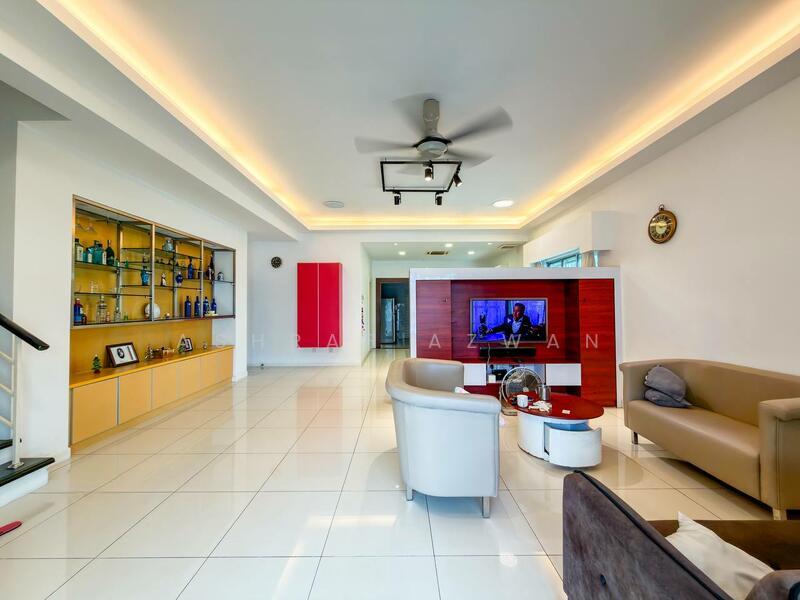 SEMI D DOUBLE STOREY TAMAN SAUJANA EMAS - 5