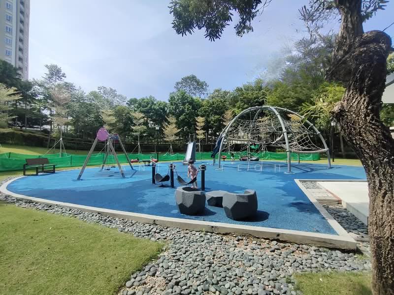 Quayside Seafront Resort Condominiums - 5