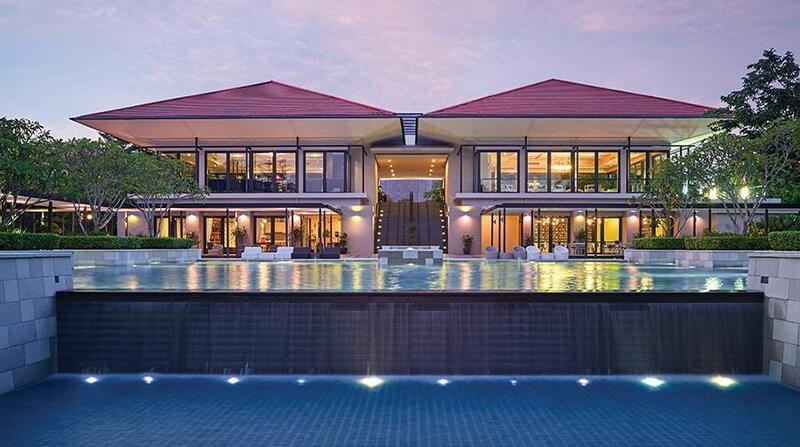 Quayside Seafront Resort Condominiums - 1