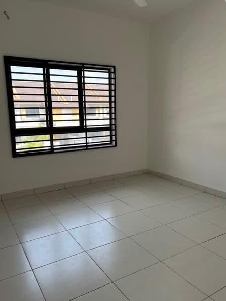 Bandar Mahkota Banting - 2