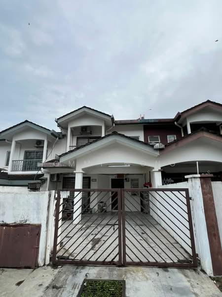 Taman Puncak Jalil - 1