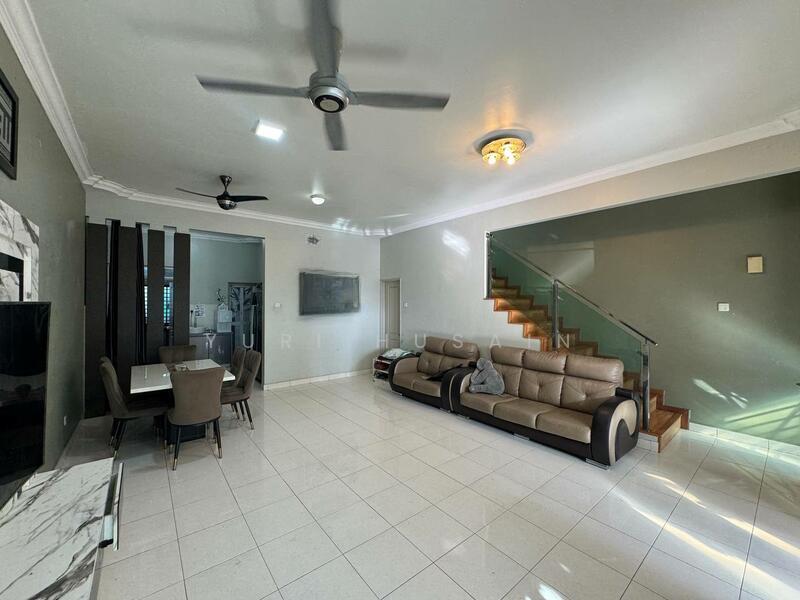 Ellis, Bandar Bukit Raja - 3