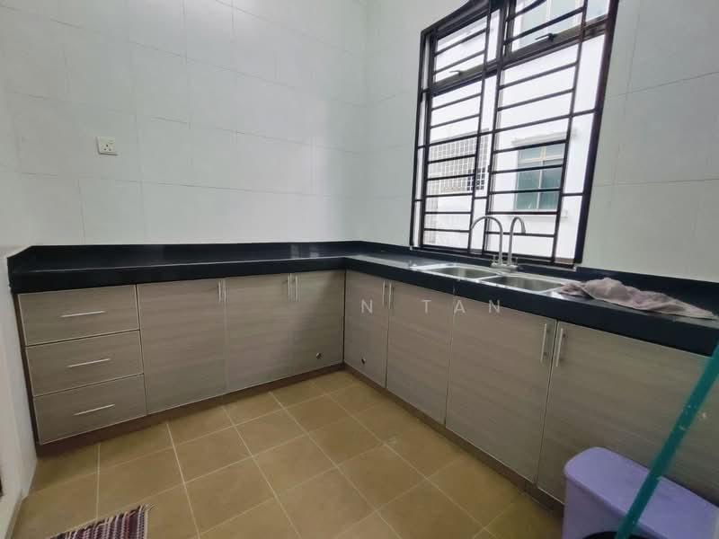 Taman Kempas Utama - 5