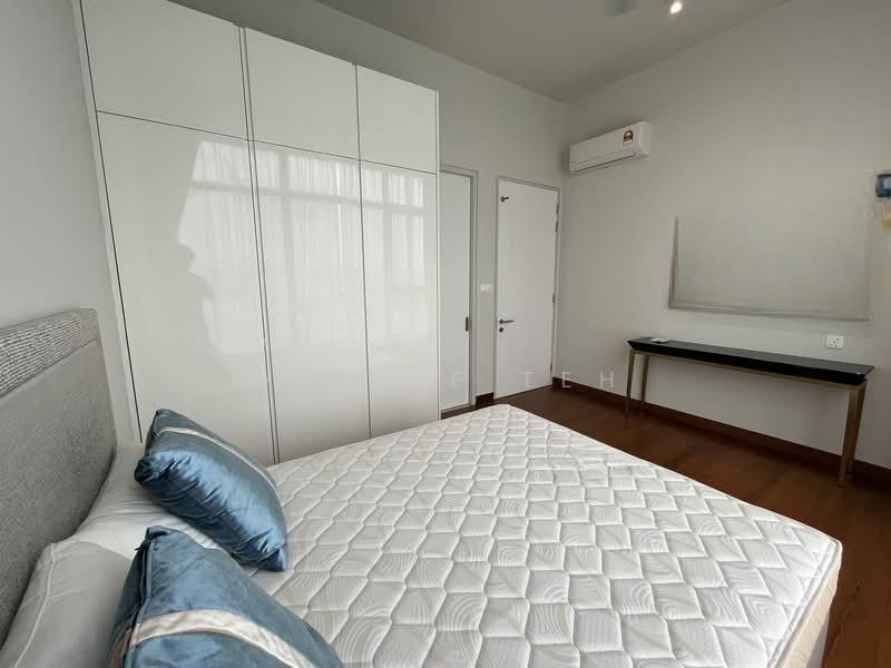 Service Suites @ Pavilion Embassy - 4