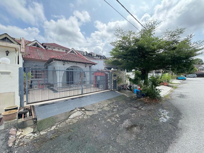 USJ 2, Subang Jaya - 2