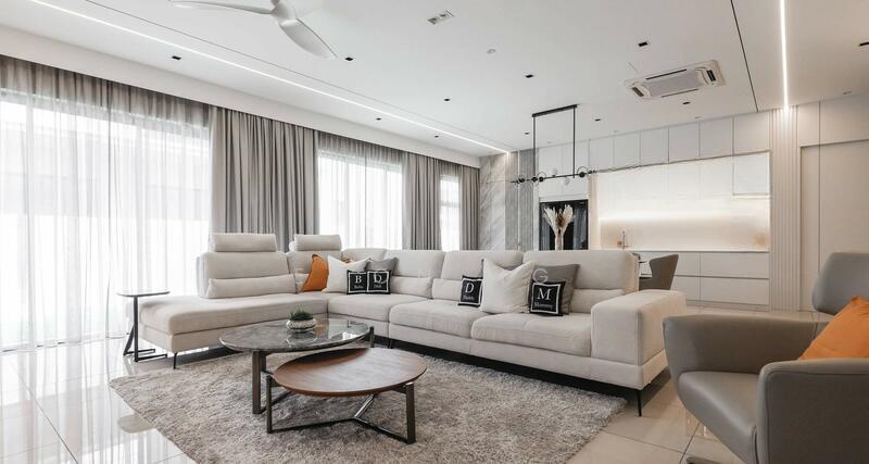 Sendayan! Sendayan! Corner 22 extra land 850k!! bulanan 1600 - 2