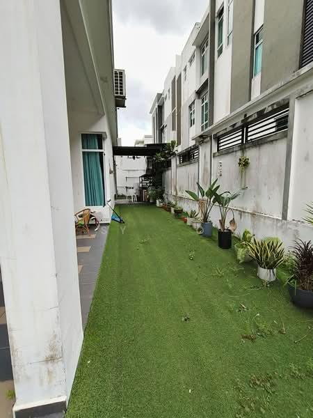 Taman Nusa Sentral - 2