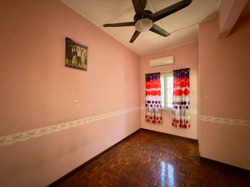 Desa 7, Bandar Country Homes, Rawang - 3