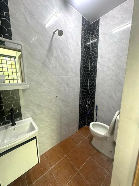 Taman Desa Cemerlang - 4