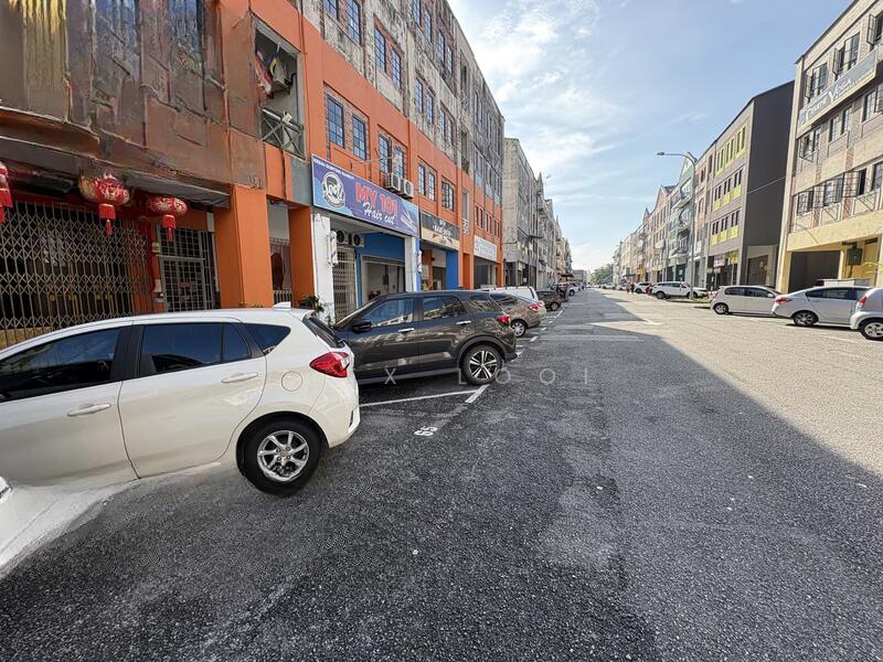 Kulai Bandar Indahpura Jalan Kenanga 29/6 - 3