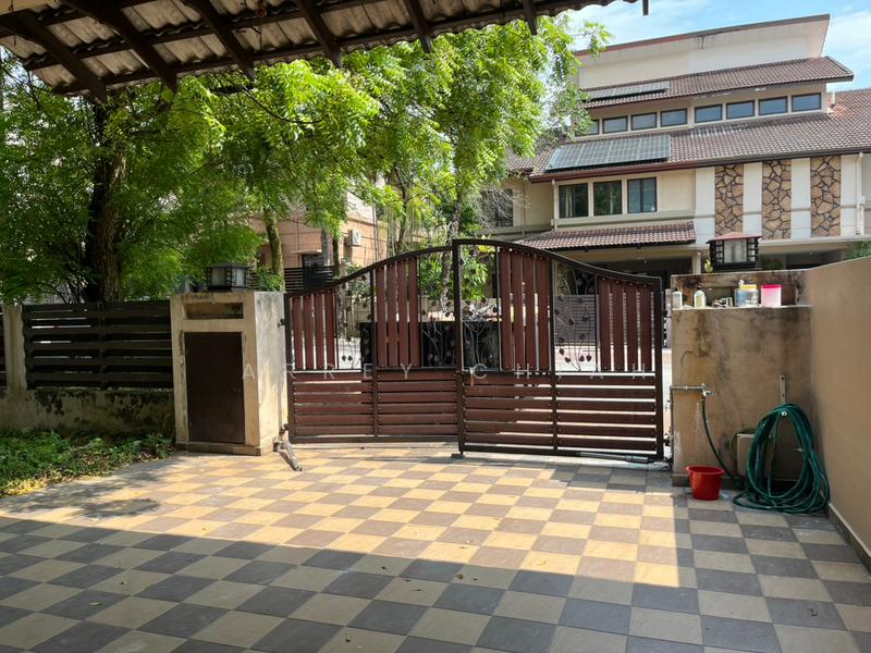 Aman Sari 18 - 2