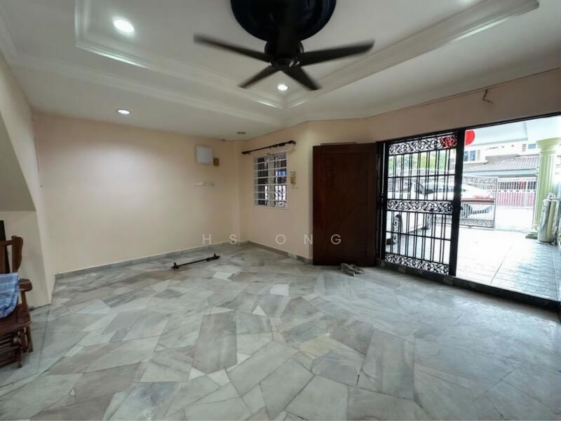 Corner Double-Storey House @ Jalan Samarinda, Kampung Jawa - 3