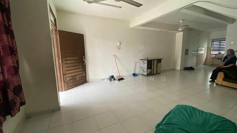2.5-storey Terraced House at Taman Scientex - 1
