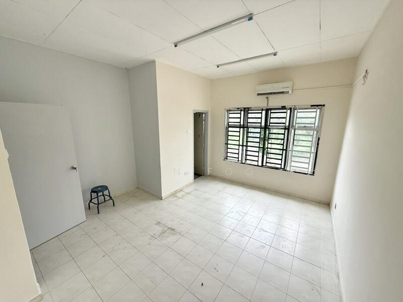 TAMAN KEMPAS INDAH - 5