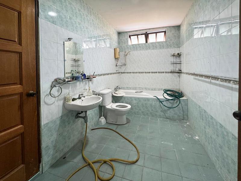 2.5 Storey Bungalow - 4