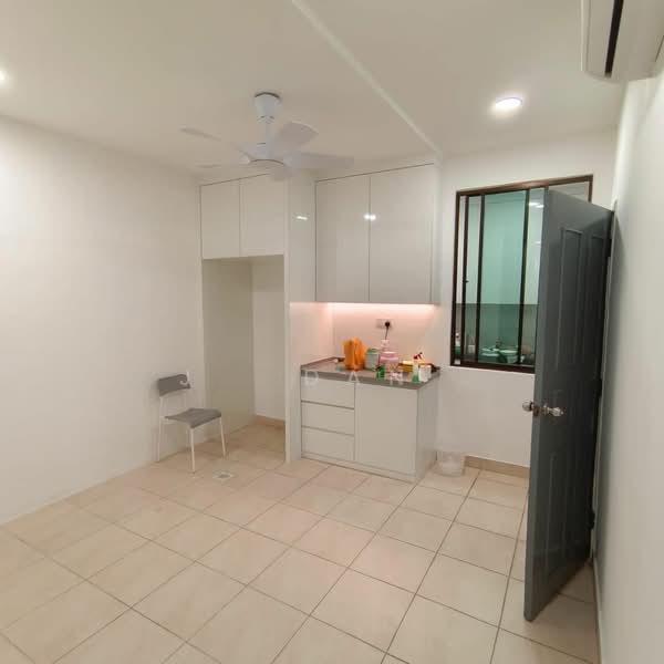 Kiara 2 @ Austin Heights 2 - 4