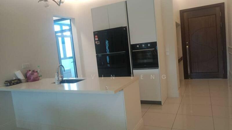 Queens Residences Q2 @ Queens Waterfront - 4