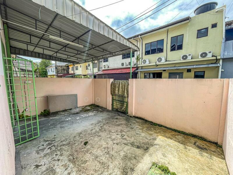 JALAN PP6/XX , TAMAN PUTRA PERDANA PUCHONG - 4