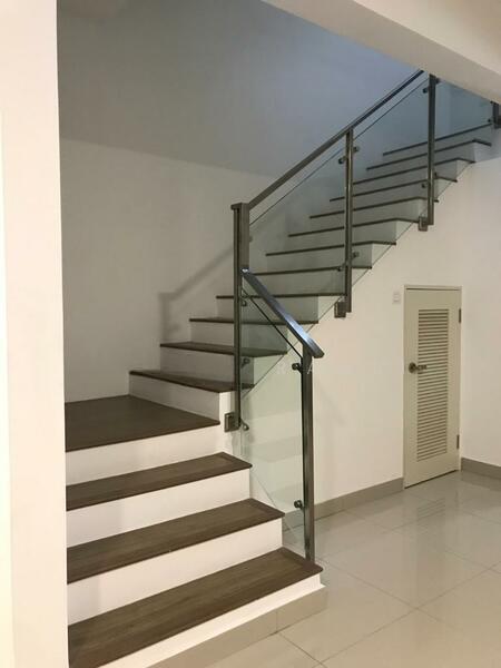 Lake Point Residence - 2