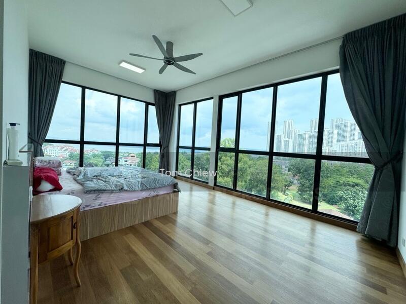 Straits view 18 - 5