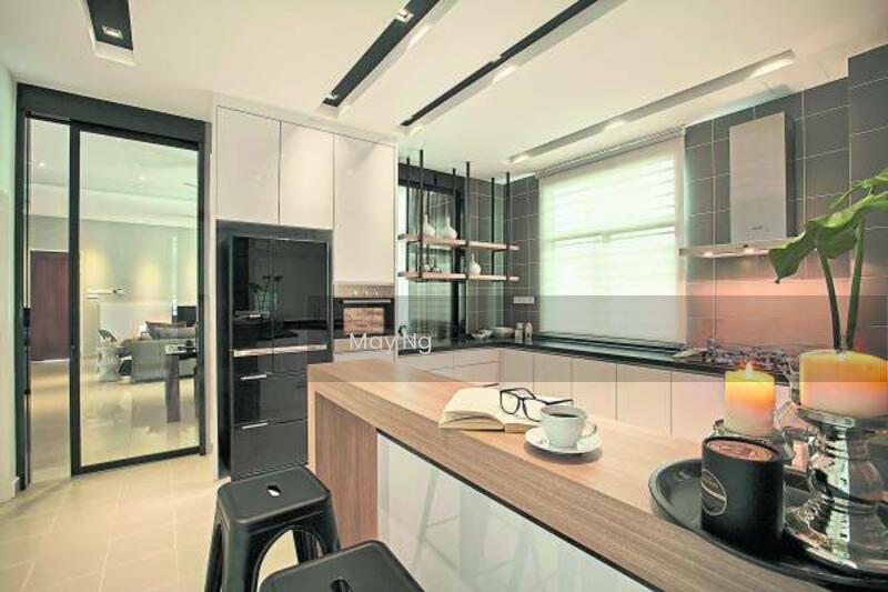 SENDAYAN CORNER Lot 45 x 90 FREEHOLD - 2