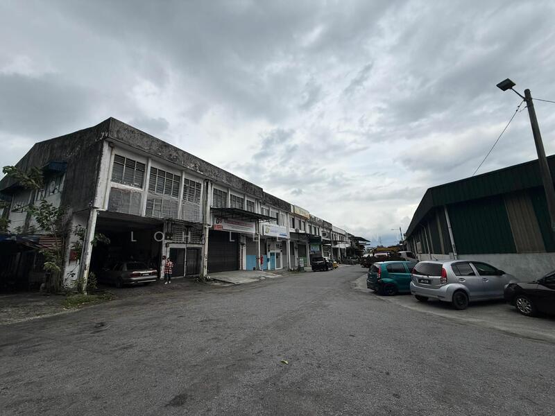 Terrace factory at Kawasan Perindustrian Pandan - 2