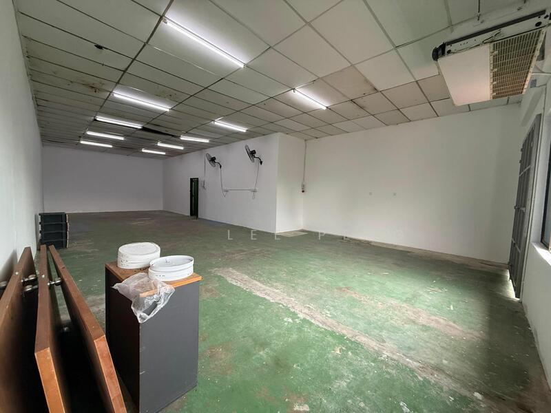 Terrace factory at Kawasan Perindustrian Pandan - 4