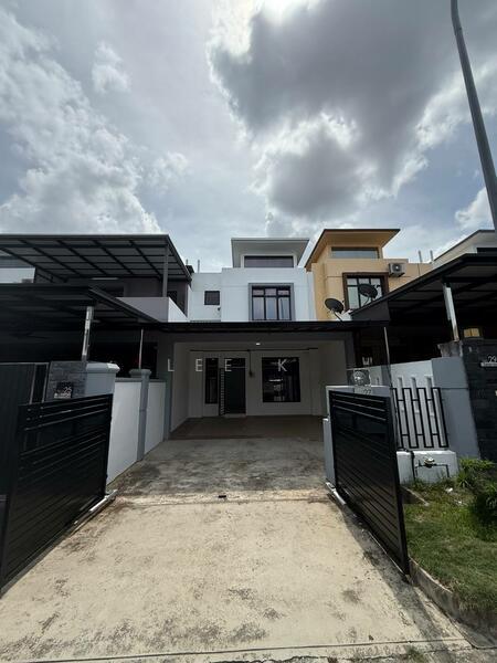 Taman Bukit Indah, Jalan Indah 24, Johor Bahru - 1