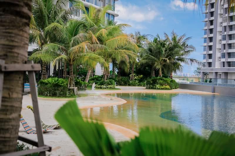 The M @ Medini Macrolink