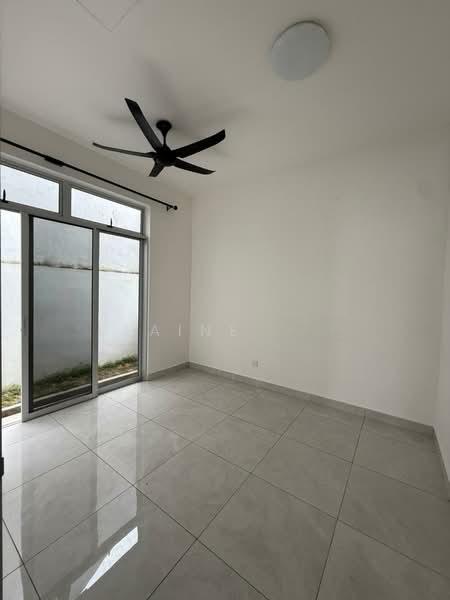 Taman Impian Emas - 3