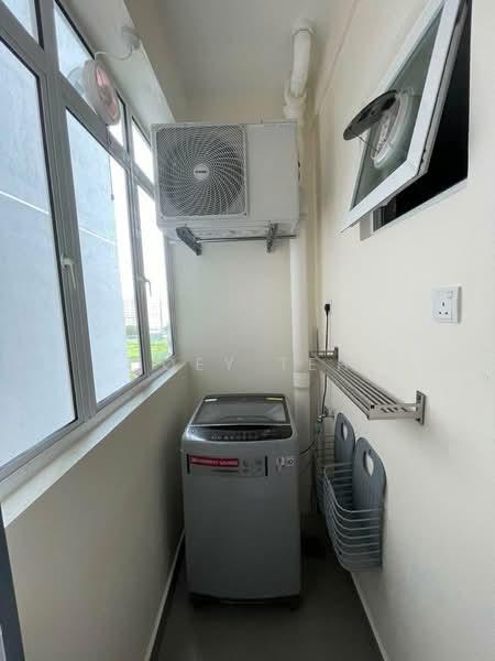 Leisure Bay Condominium - 3