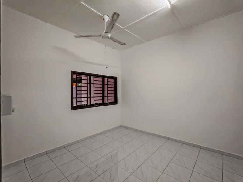 Taman Iskandar - 5