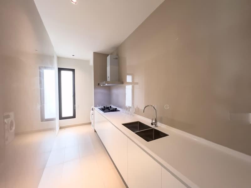 Oxford Residences @ Pavilion Embassy - 5