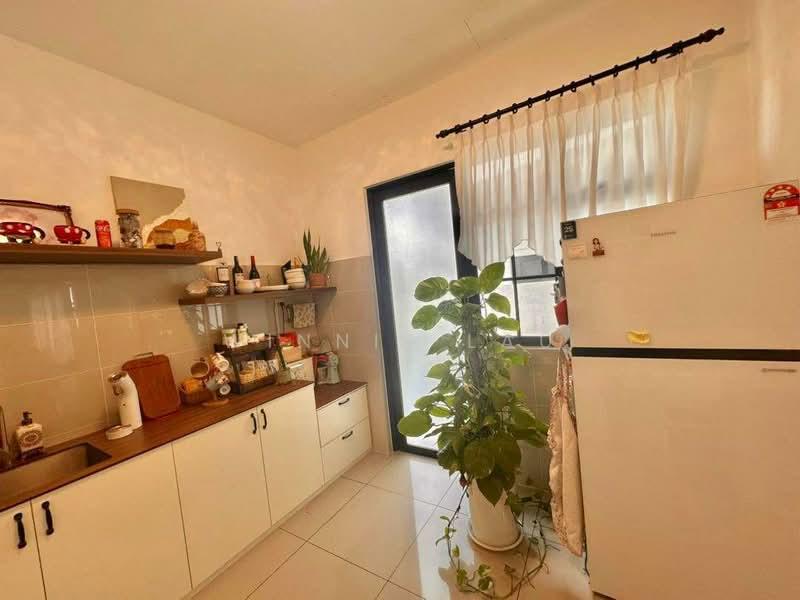 RESIDENSI BOTANI 1 - 5
