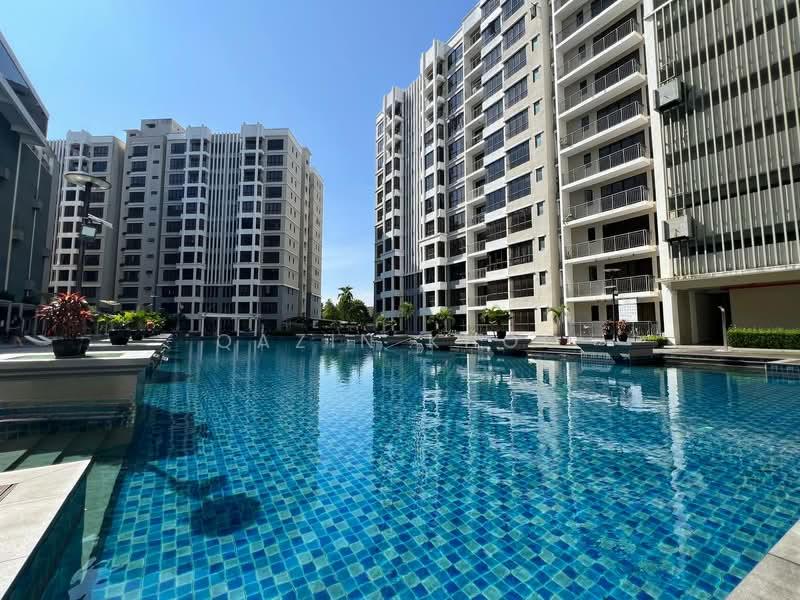 Upper East @ Tiger Lane - 2