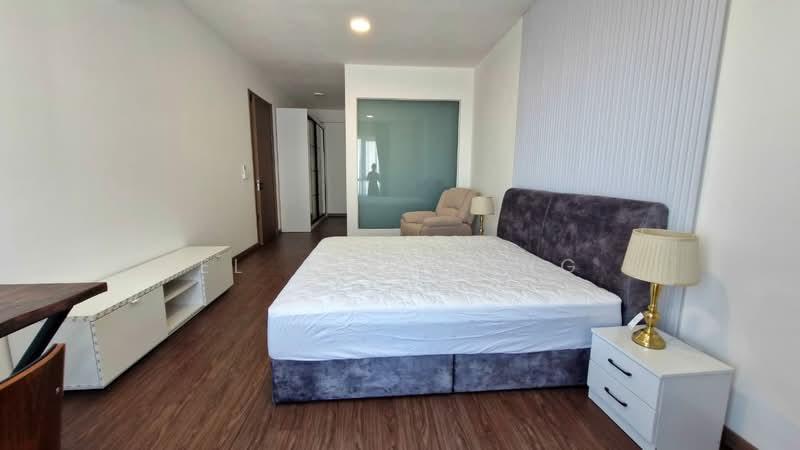 Jesselton Twin Towers - 4