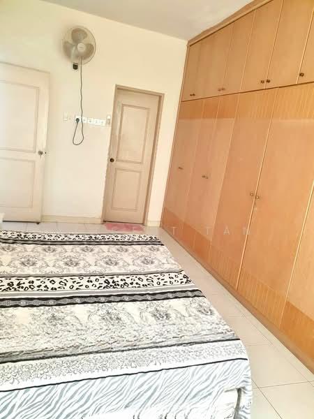 Gold Coast Resort Condominium - 3